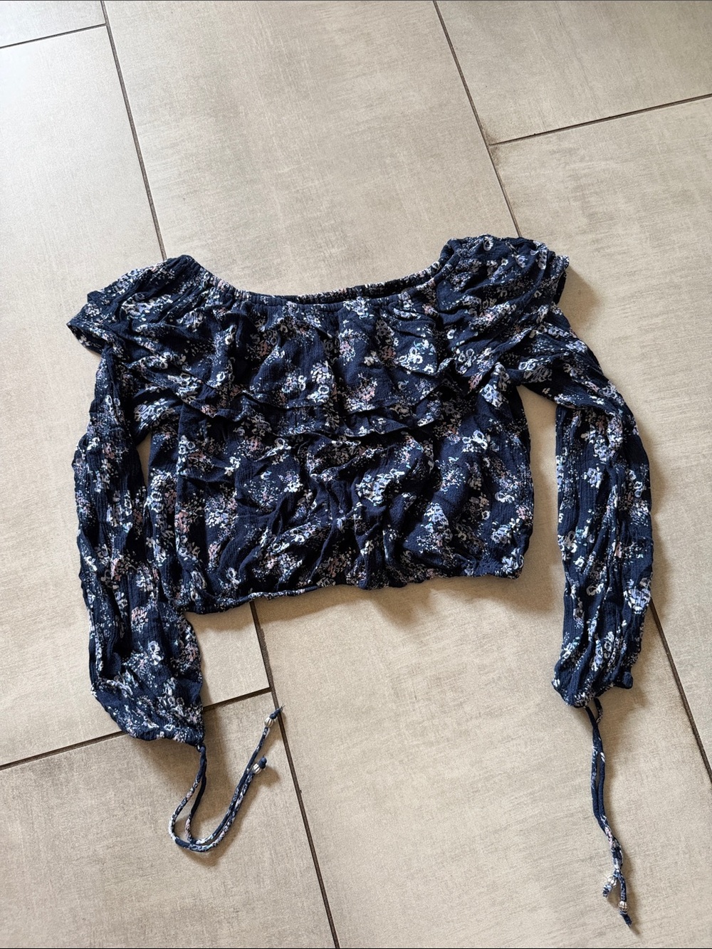 Abercrombie & Fitch Navy Floral Off-Shoulder Ruffle Crop Top
